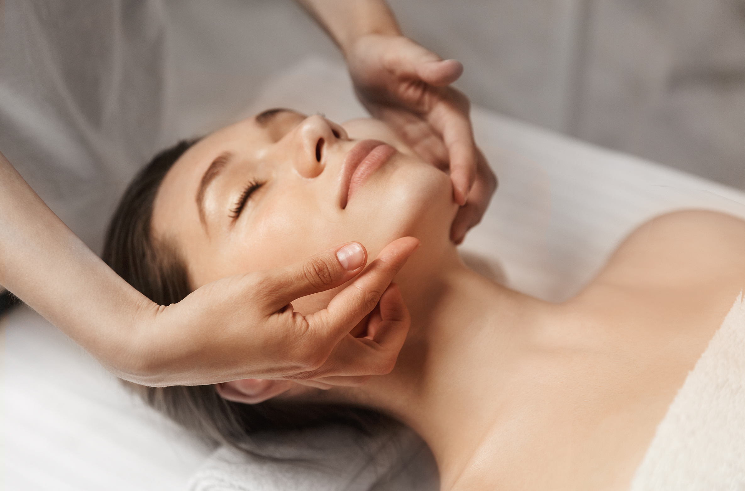 Soin du visage en salon — Esthétique Laliberté, Sutton